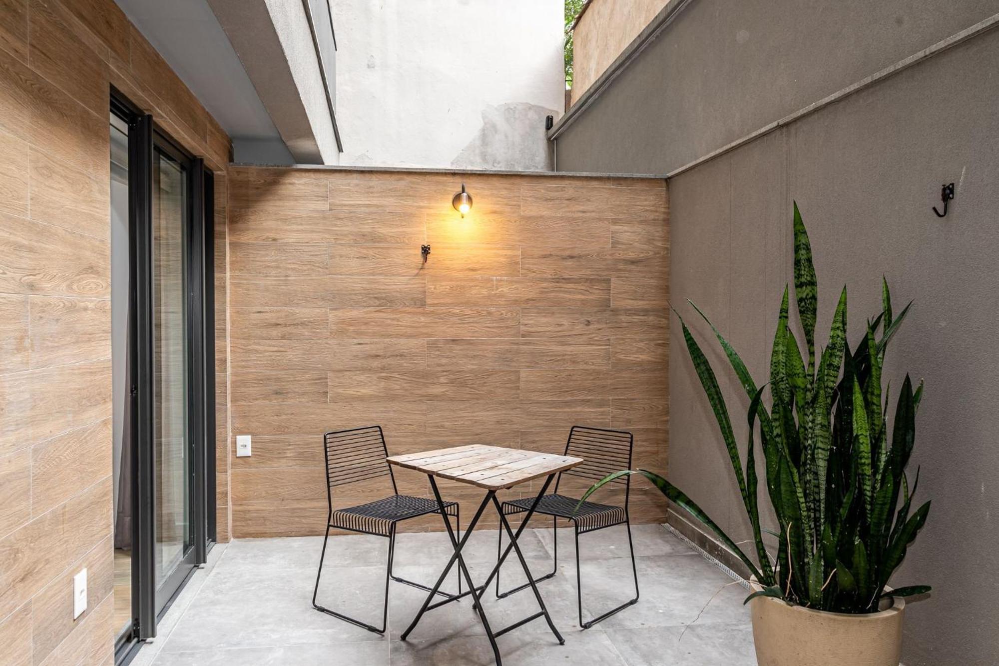 Qto&sala Com Varanda A 170m Da | Fa 49/101 Apartment
